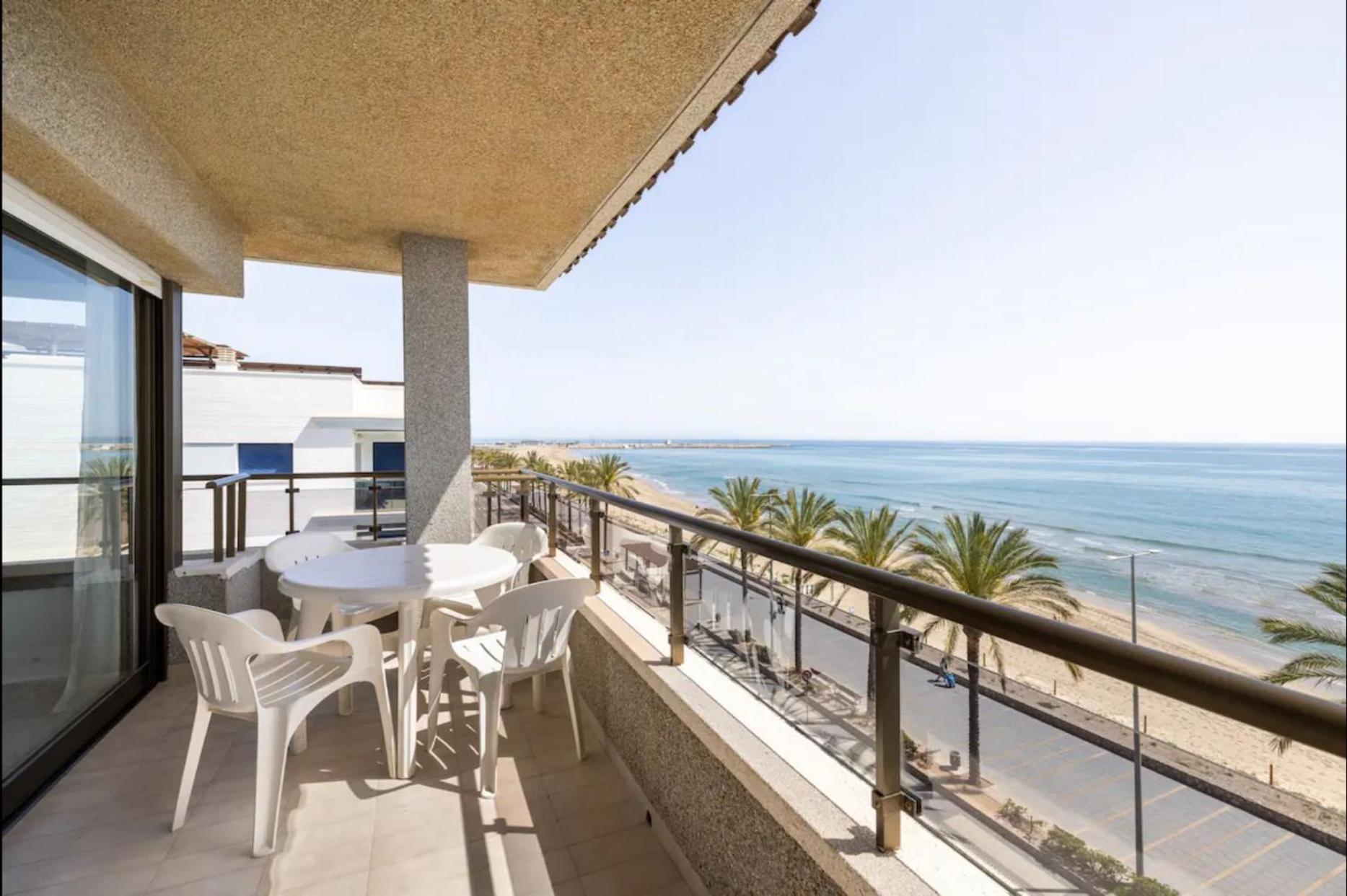 Beach Apartment In Calafell Exterior photo